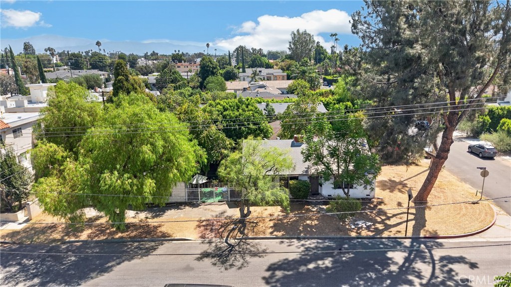 5130 Willis Avenue Property Photo 25