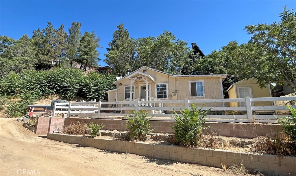 17725 Sierra Trail Property Photo 1