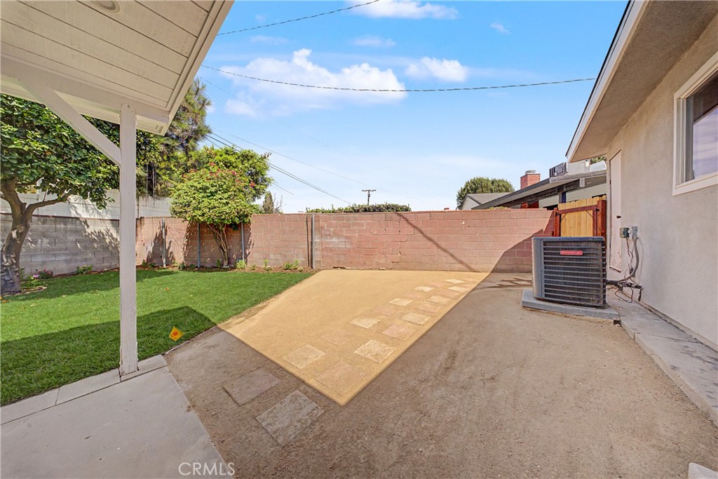 10341 Blucher Property Photo 34