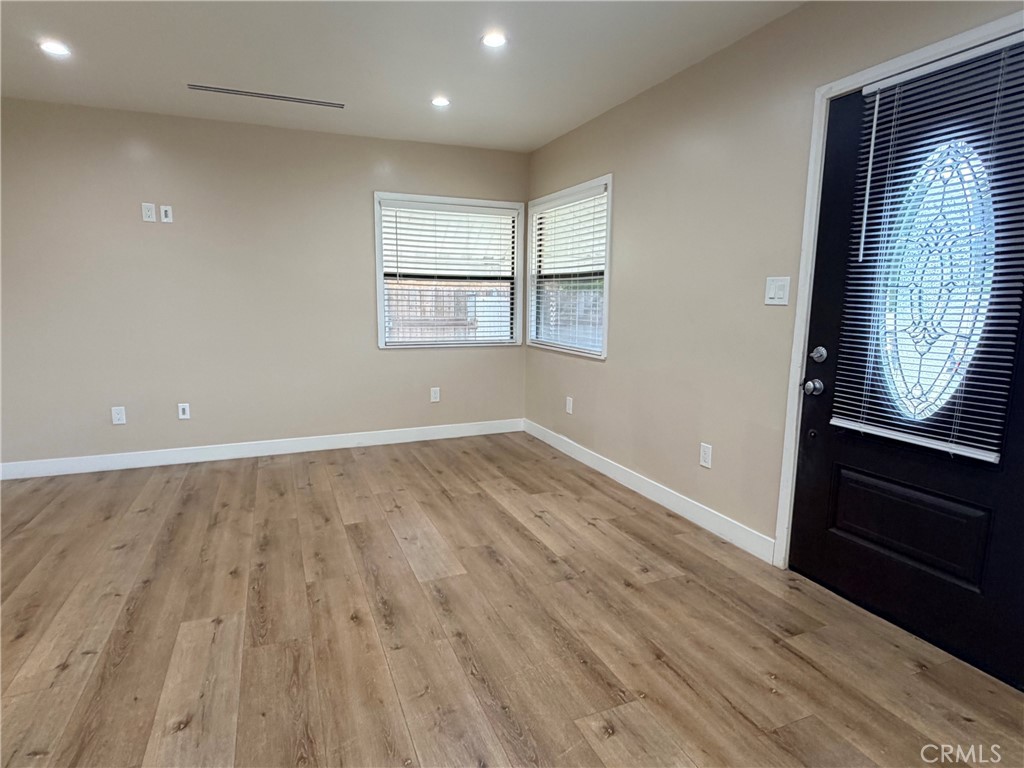10971 Roscoe Property Photo 3