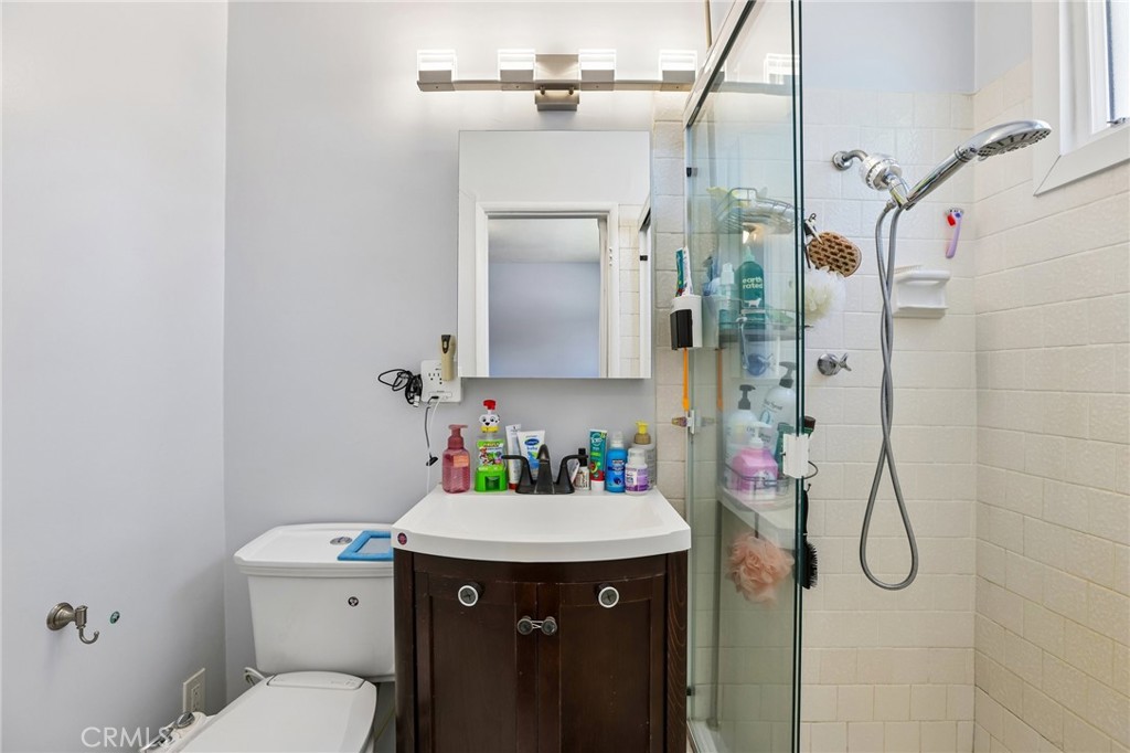 6616 Yolanda Avenue Property Photo 17