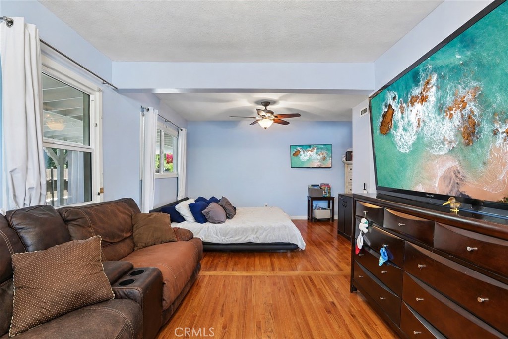 6616 Yolanda Avenue Property Photo 18