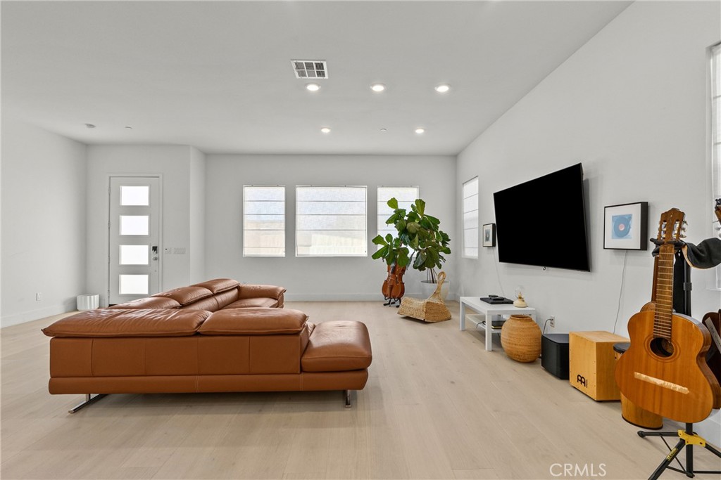 26849 Snowmass Loop Property Photo 4