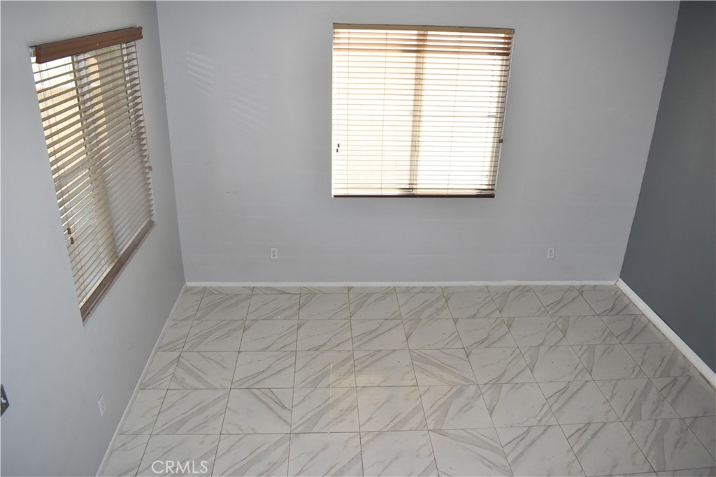 43033 Carpenter Property Photo 4