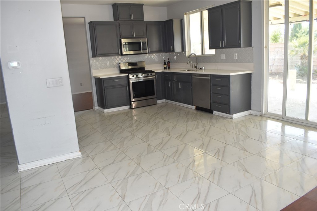 43033 Carpenter Property Photo 6