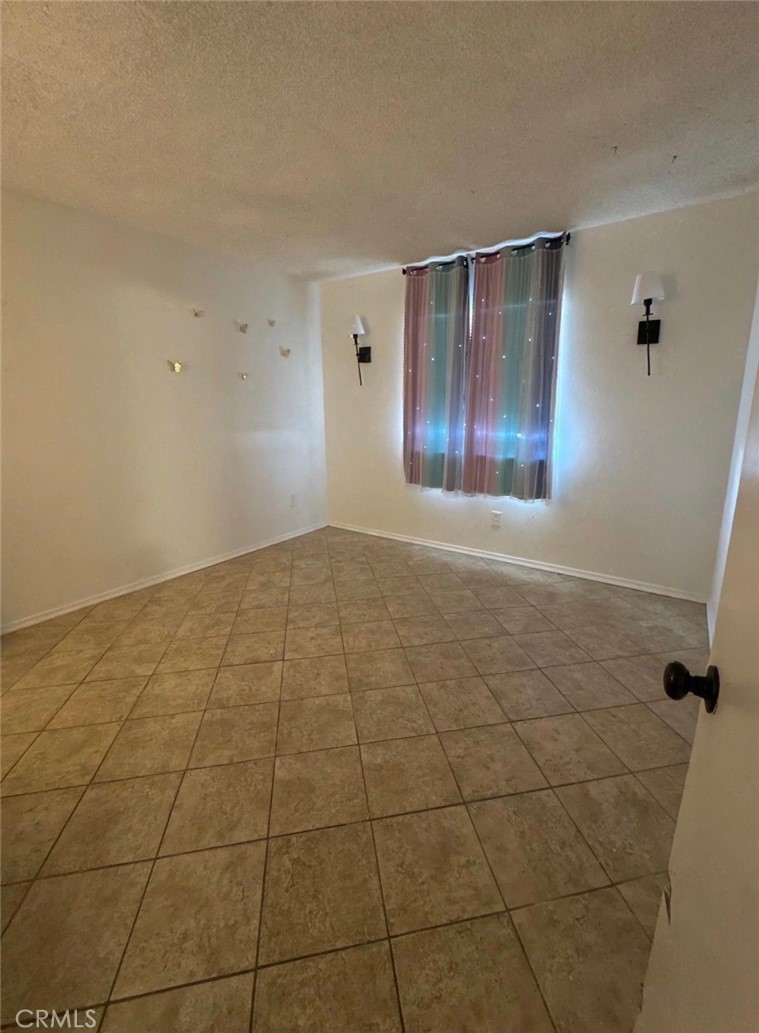 40915 161st E Property Photo 3