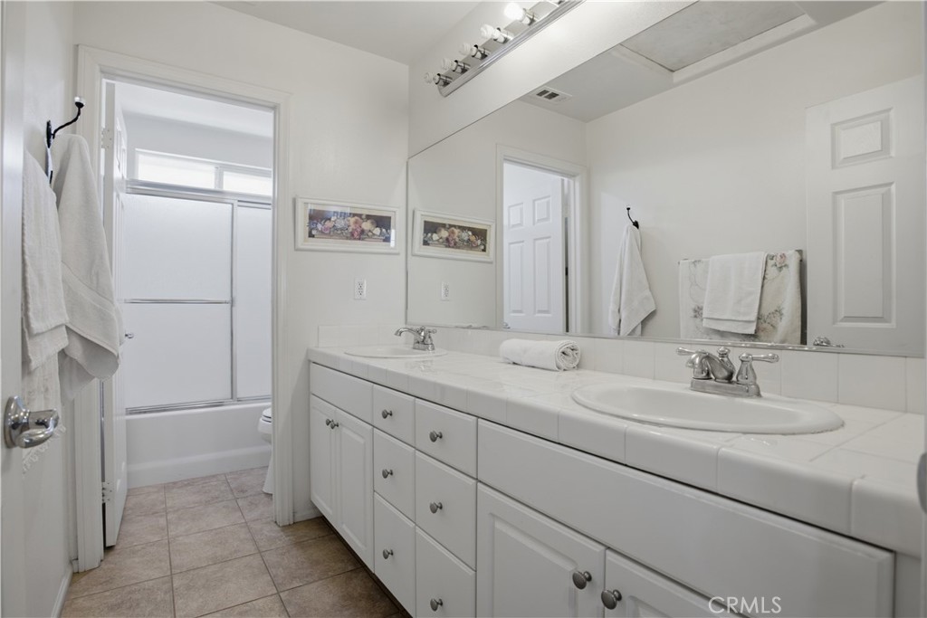 5753 W Avenue K9 Property Photo 17