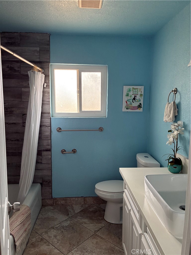 17721 Mauna Loa St Property Photo 7