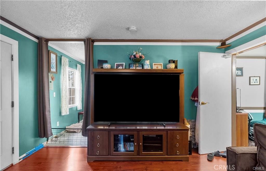833 Pepper Way Property Photo 5