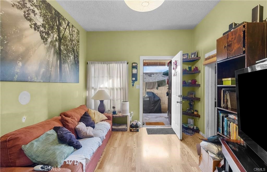 833 Pepper Way Property Photo 15