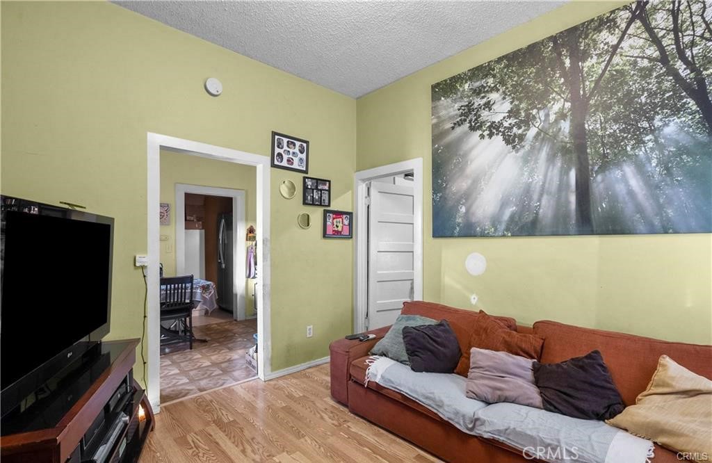 833 Pepper Way Property Photo 16