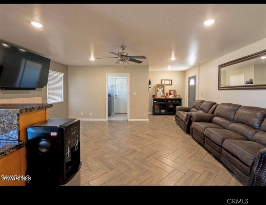 37551 29th E Property Photo 2