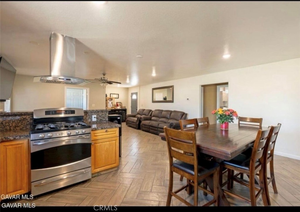 37551 29th E Property Photo 4