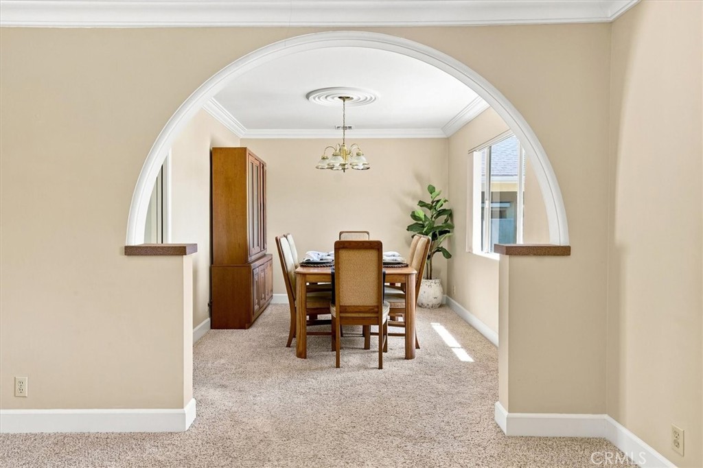 16017 Parthenia Property Photo 8