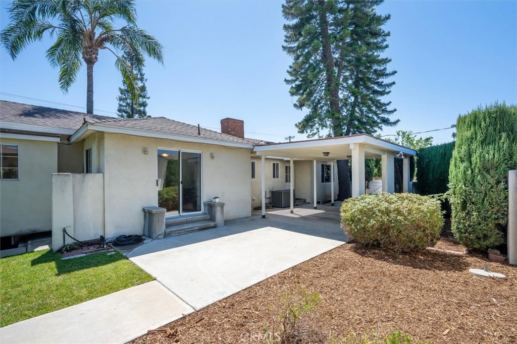 16017 Parthenia Property Photo 27