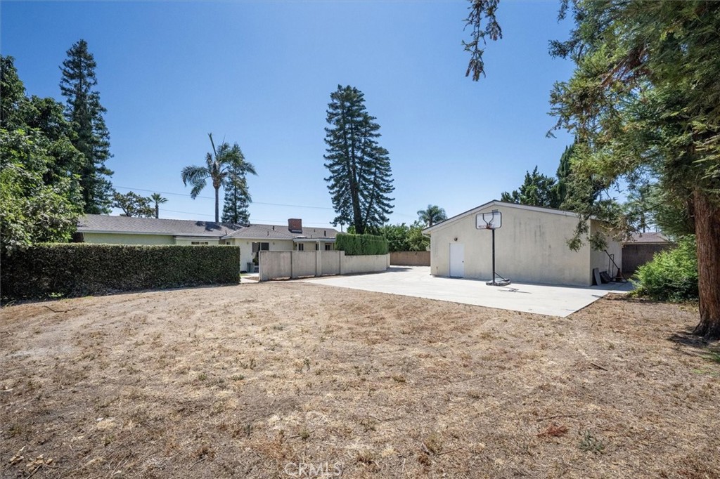16017 Parthenia Property Photo 32