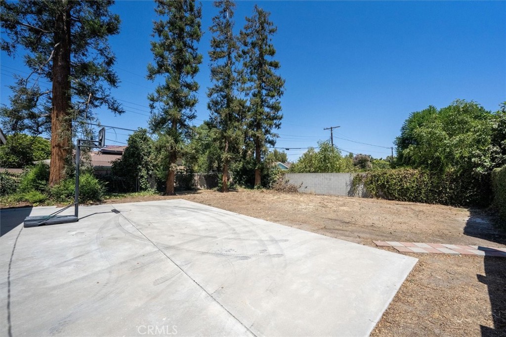 16017 Parthenia Property Photo 36