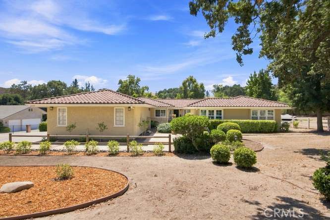 28042 Balkins Property Photo 3