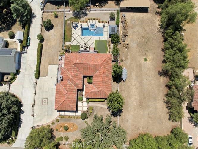 28042 Balkins Property Photo 5