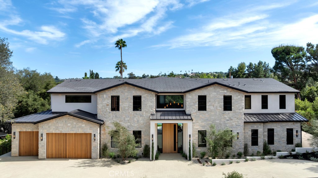 16708 Huerta Property Photo 1
