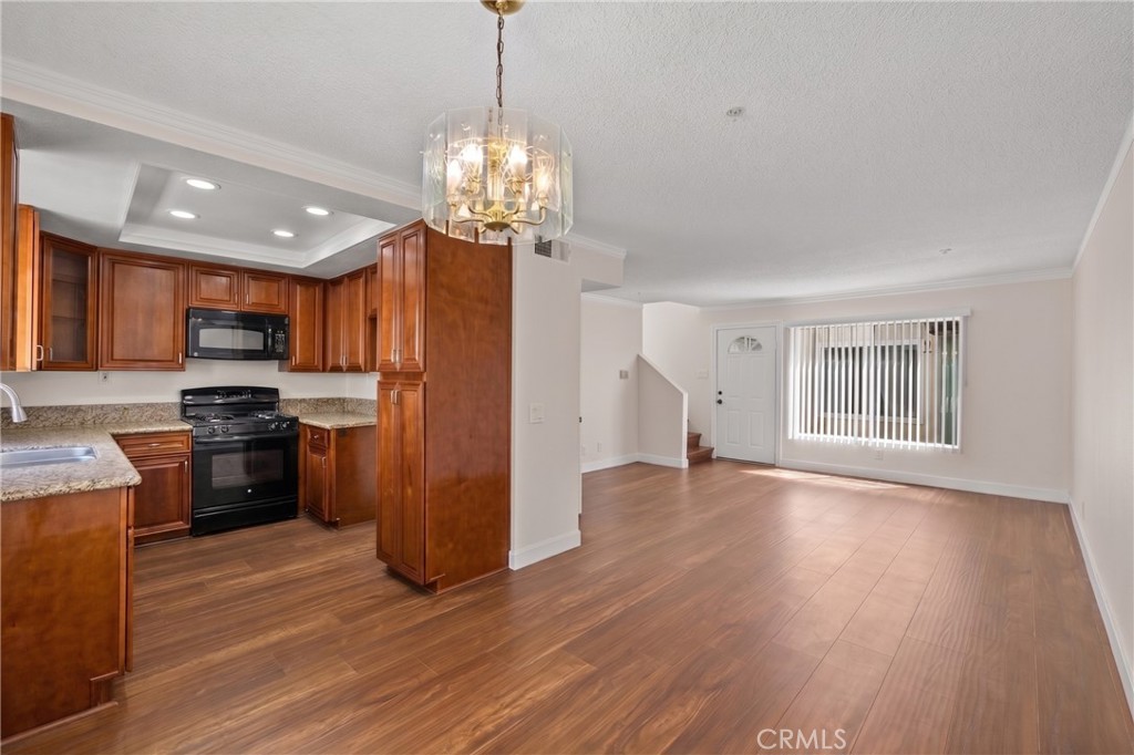 8800 Burnet Avenue 7 Property Photo 10