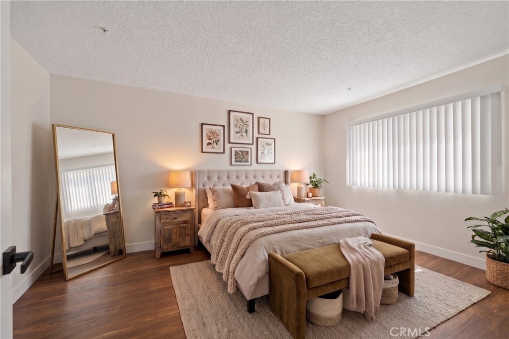 8800 Burnet Avenue 7 Property Photo 13