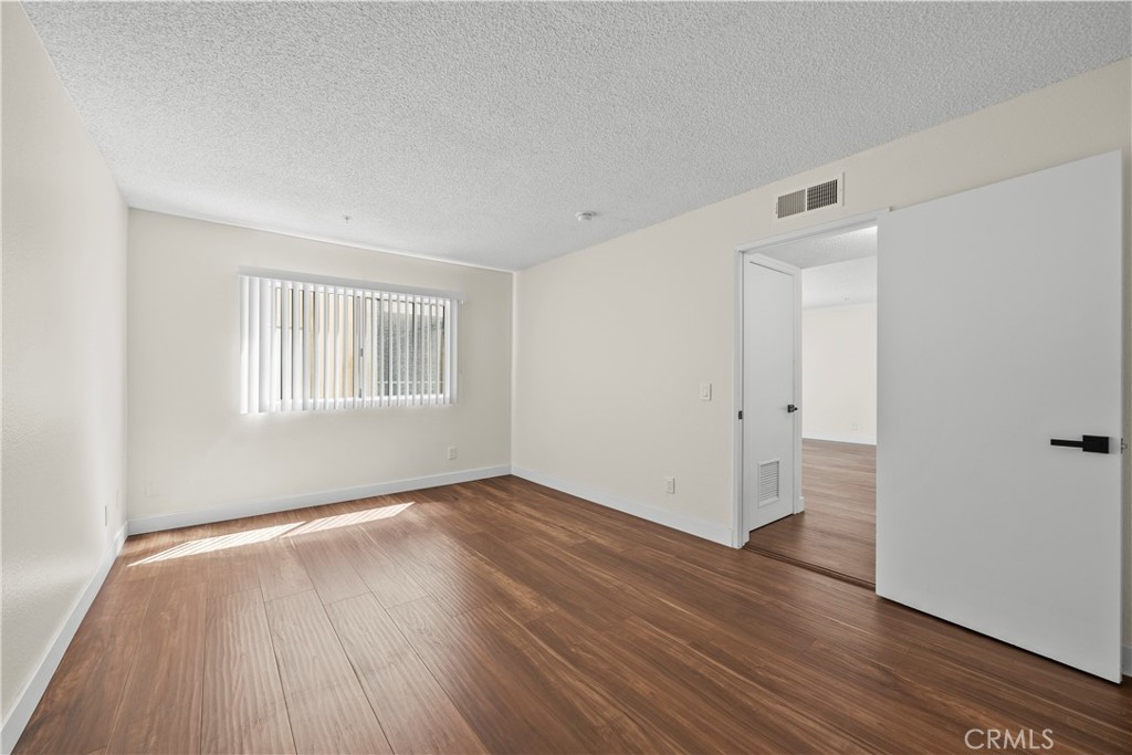 8800 Burnet Avenue 7 Property Photo 15
