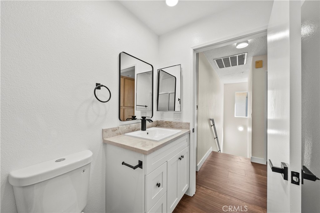 8800 Burnet Avenue 7 Property Photo 24