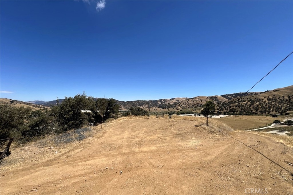 1588 Ridge Route Drive Property Photo 11