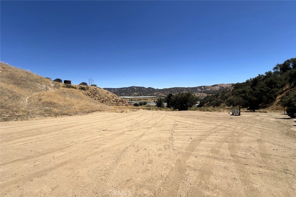 1588 Ridge Route Drive Property Photo 16