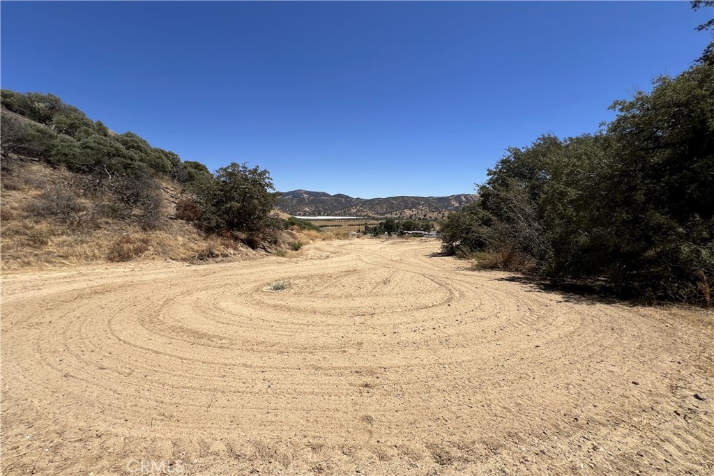1588 Ridge Route Drive Property Photo 19