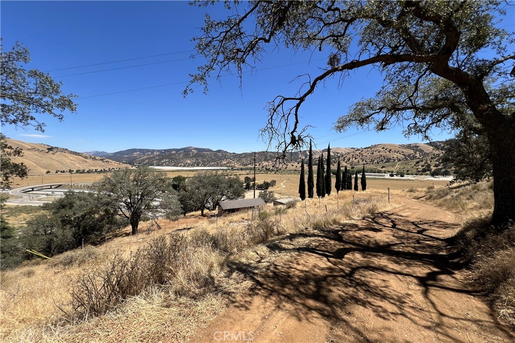 1588 Ridge Route Drive Property Photo 21