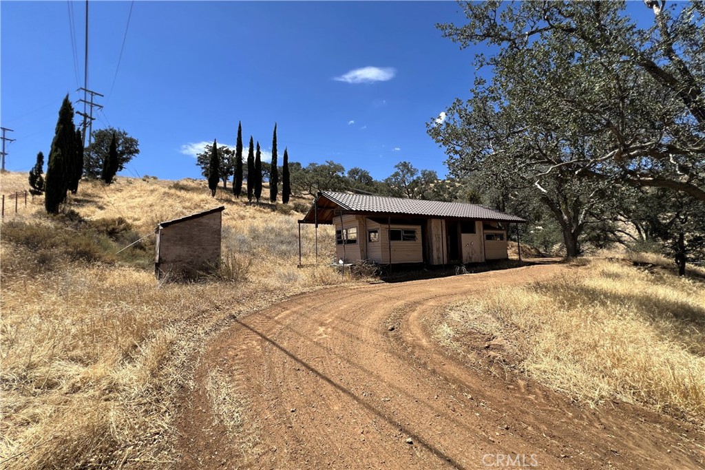 1588 Ridge Route Drive Property Photo 24