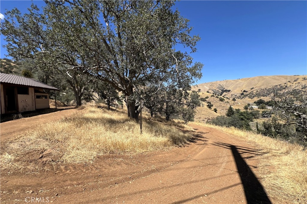 1588 Ridge Route Drive Property Photo 25