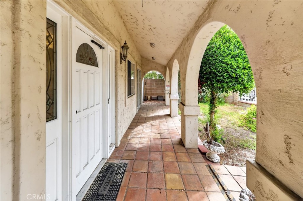 12817 Mineola Street Property Photo 6