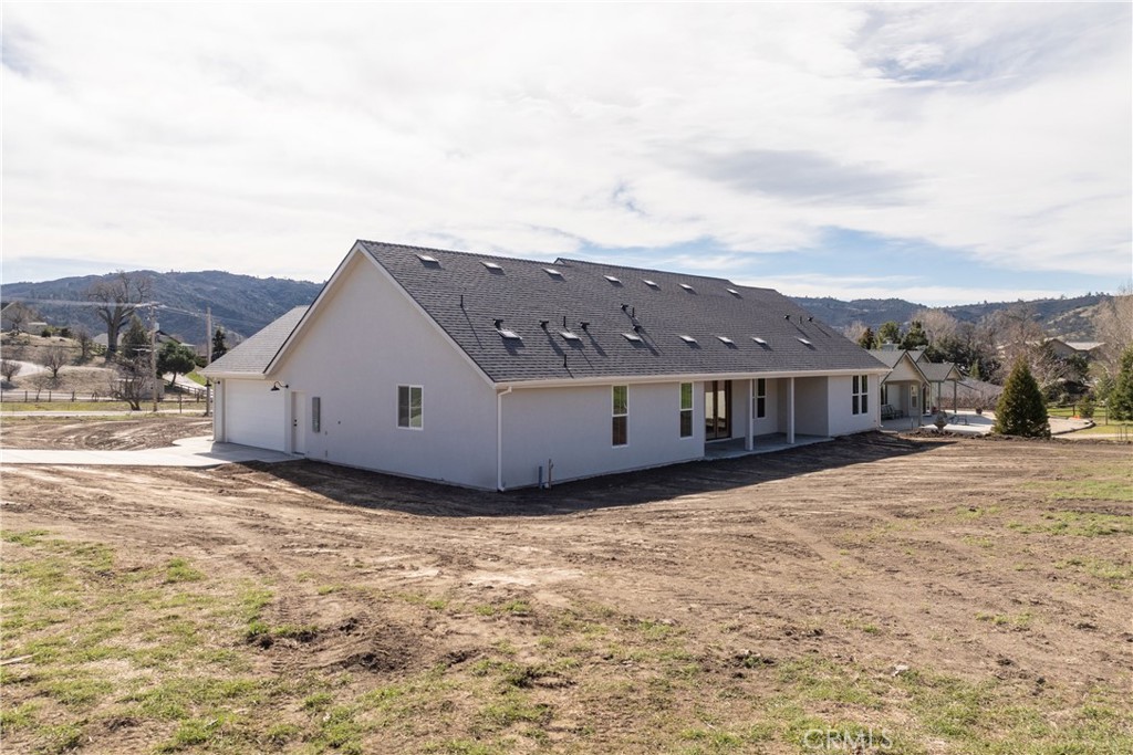24401 Oaktree Court Property Photo 35