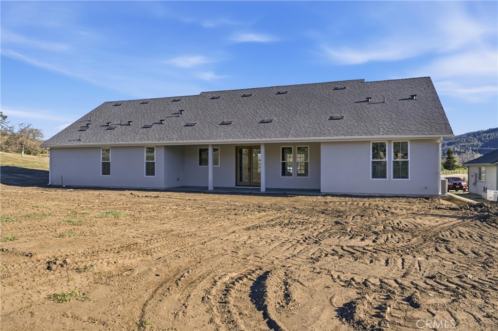 24401 Oaktree Court Property Photo 37