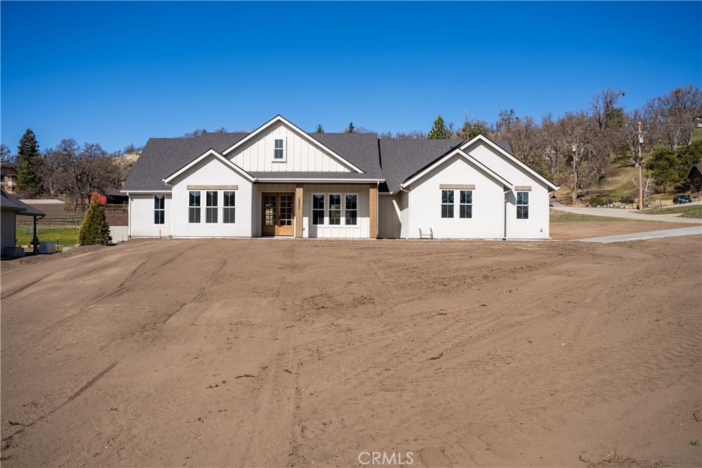 24401 Oaktree Court Property Photo 39