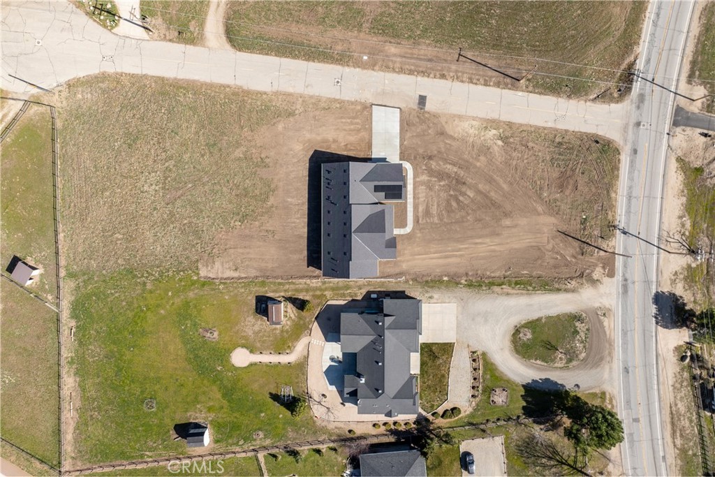 24401 Oaktree Court Property Photo 47
