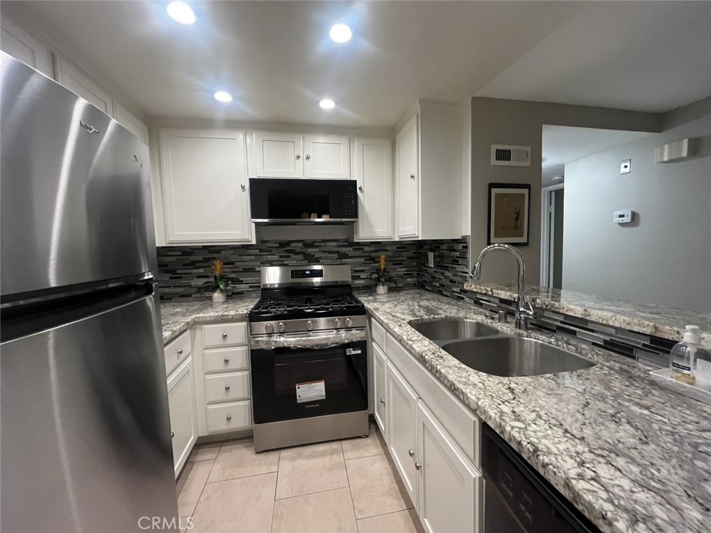 7800 Topanga Canyon 112 Property Photo 9
