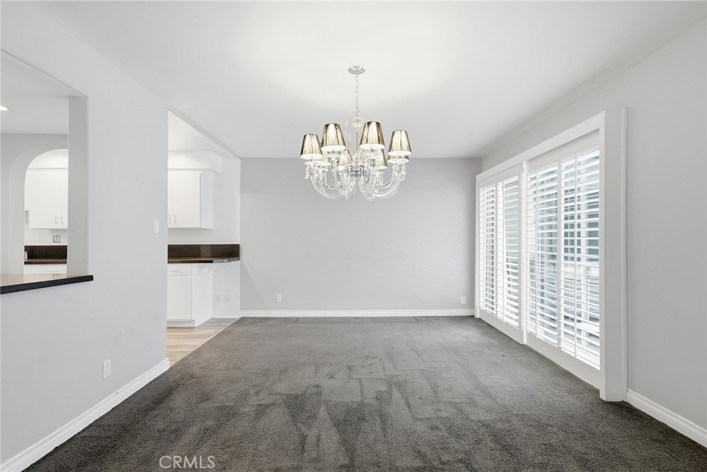 16012 Moorpark 302a Property Photo 13