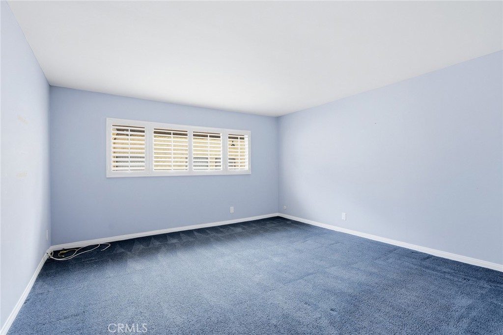 16012 Moorpark 302a Property Photo 22