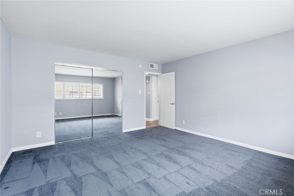 16012 Moorpark 302a Property Photo 23