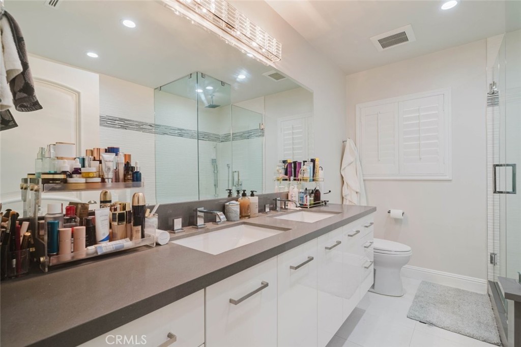 17451 Osborne Street Property Photo 21
