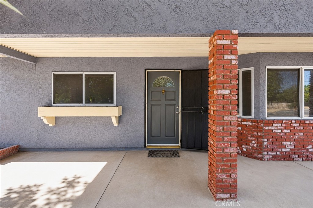 10157 E Avenue R8 Property Photo 2