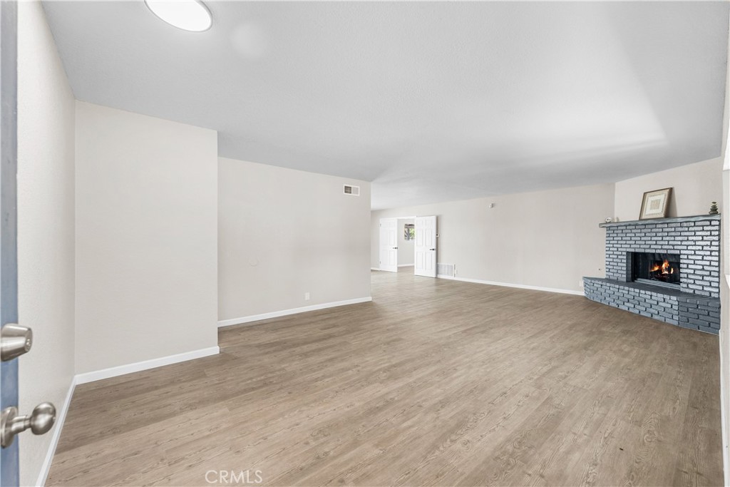 10157 E Avenue R8 Property Photo 5