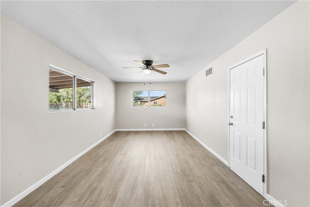 10157 E Avenue R8 Property Photo 24