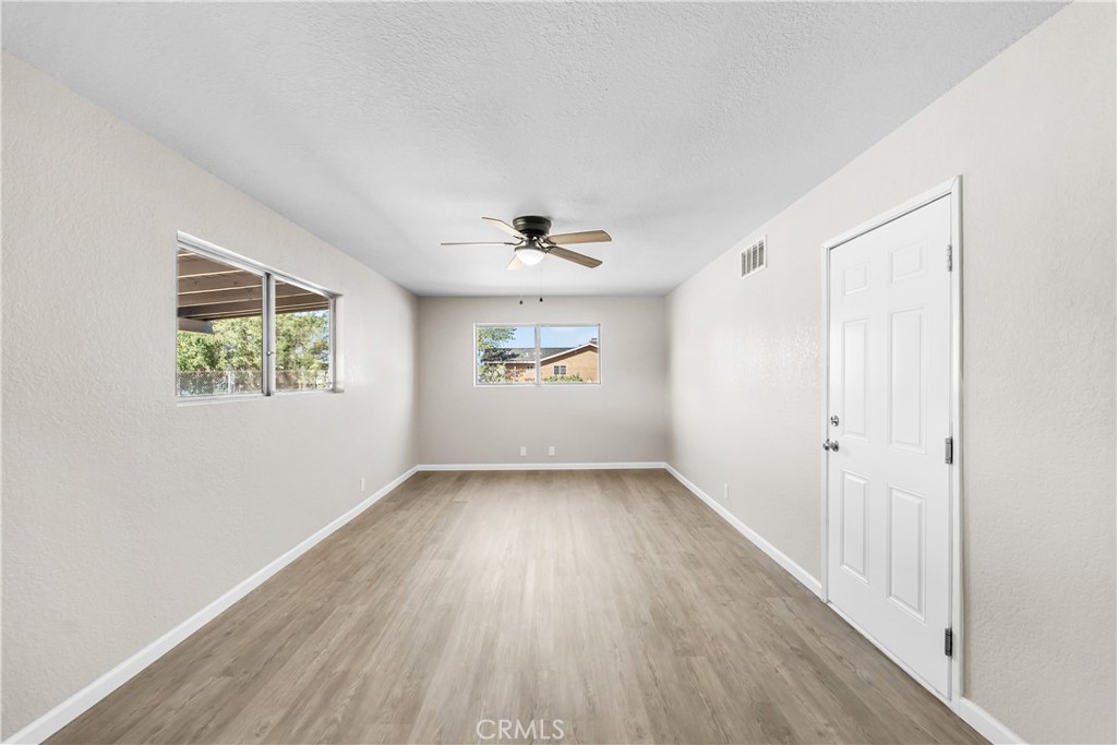 10157 E Avenue R8 Property Photo 24