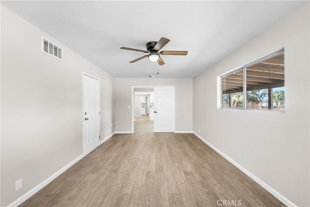 10157 E Avenue R8 Property Photo 25