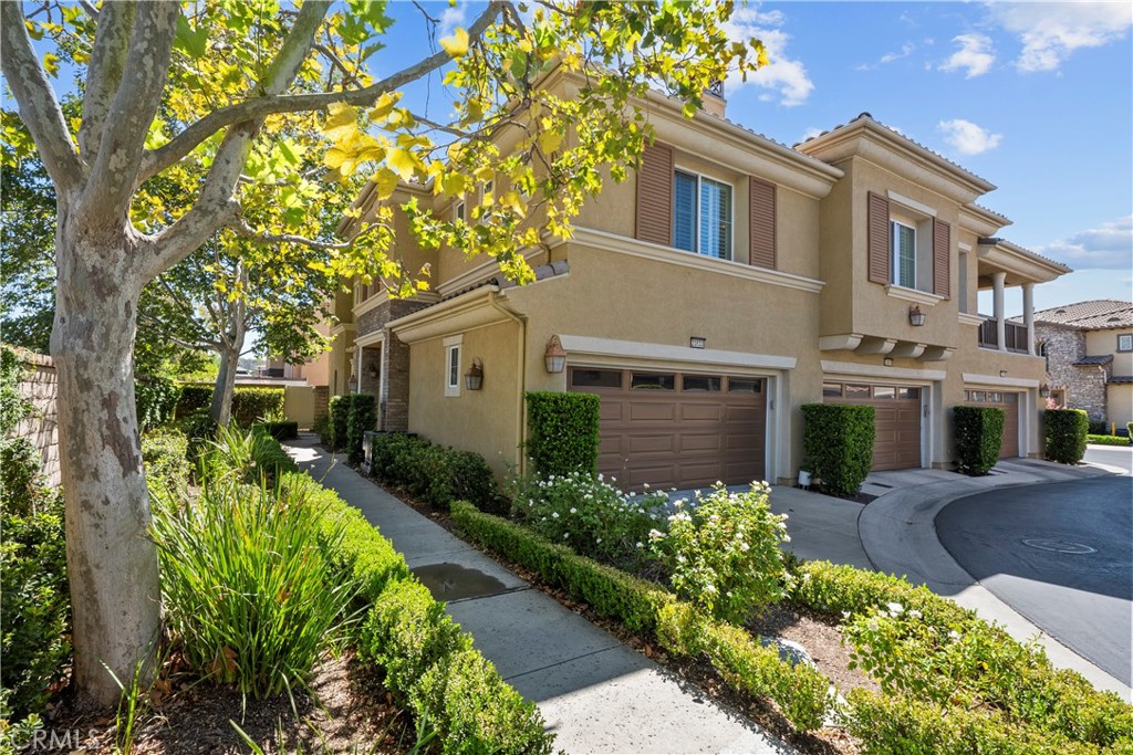 23833 Toscana Property Photo 1